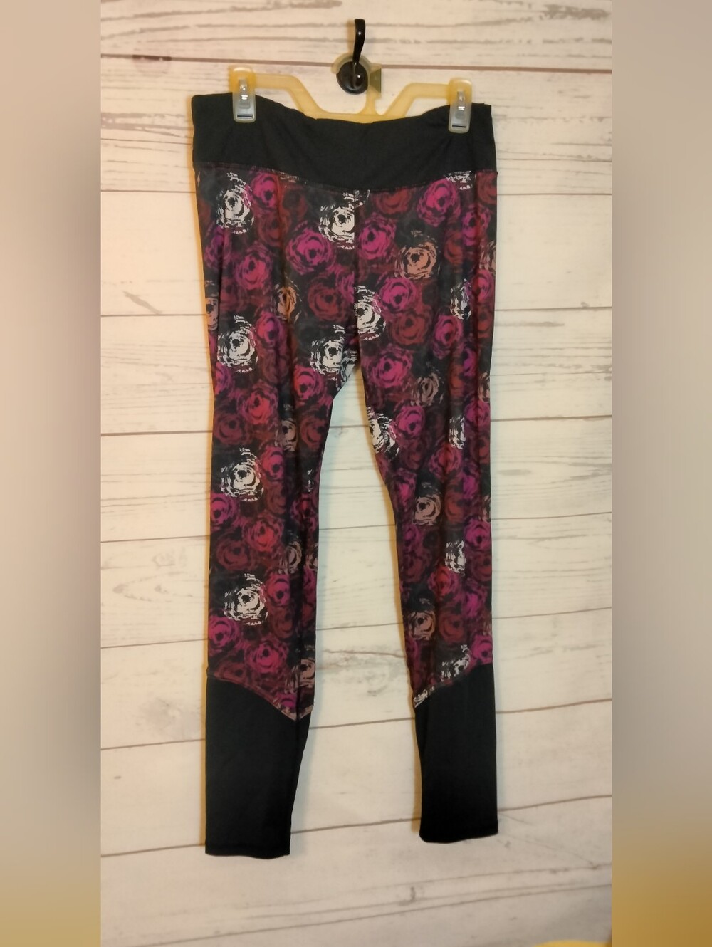 Women's Floral Print Leggings - Black and Purple